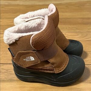 The North Face Alpenglow Toddler Winter Boots
